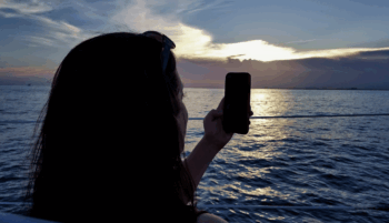 Why Social Search Is the Go-To Tool for Today’s Travellers card image